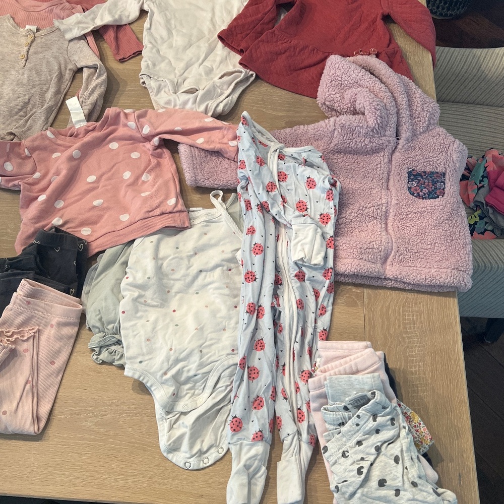 Lot 12 month clothes